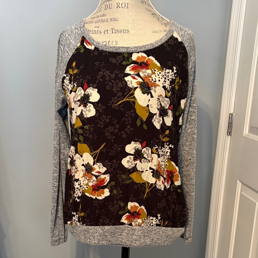 Kut from the Kloth Floral Long Sleeve Top - Gray and Black
